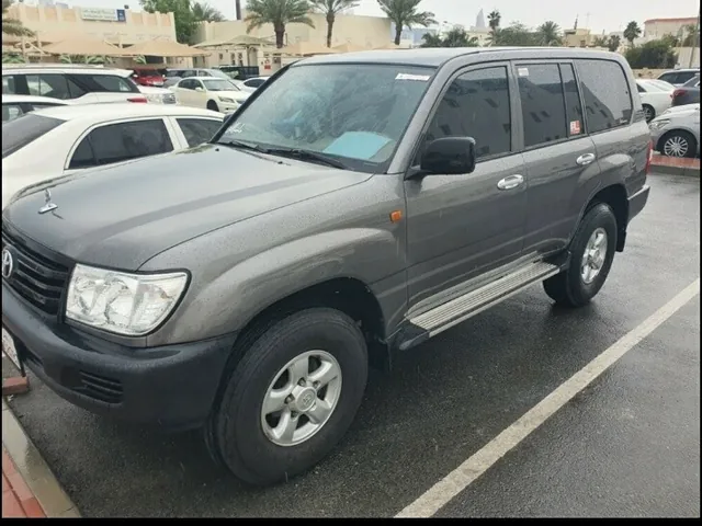 Photo of 2006 Toyota Land Cruiser GX