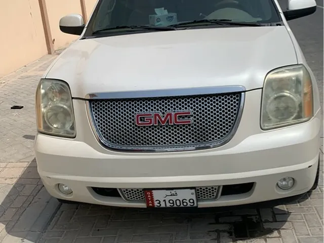 Photo of 2012 GMC Yukon Denali