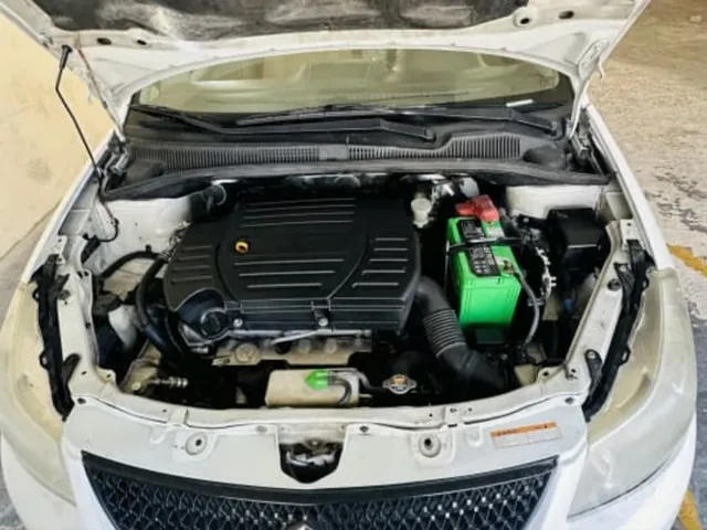 صورة 2015 سوزوكي SX4