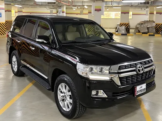 Photo of 2018 Toyota Land Cruiser GXR