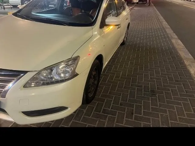صورة 2014 نيسان سنترا