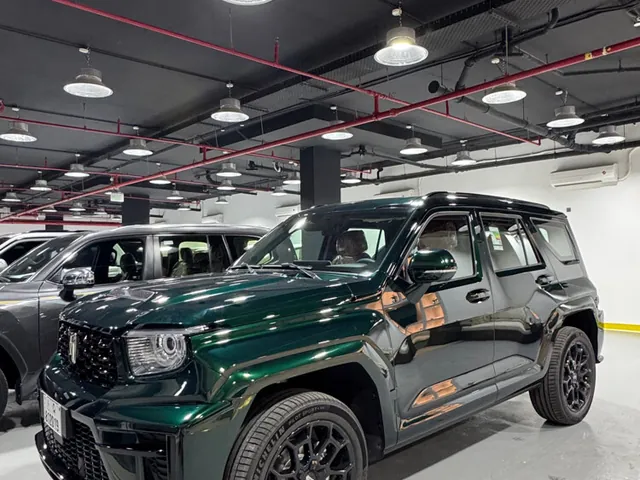 صورة 2027 تانك 700