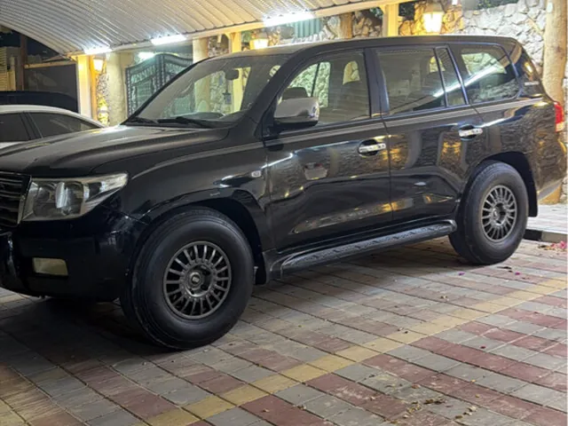 Photo of 2011 Toyota Land Cruiser VXR