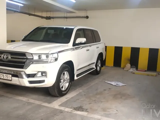 صورة 2019 تويوتا لاند كروزر GXR