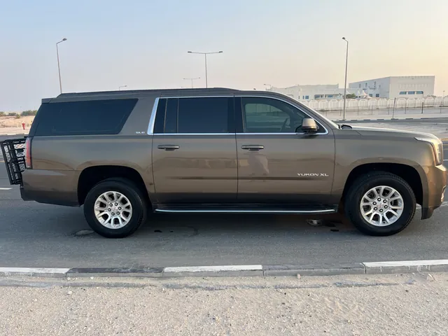 Photo of 2016 GMC Yukon XL SLT