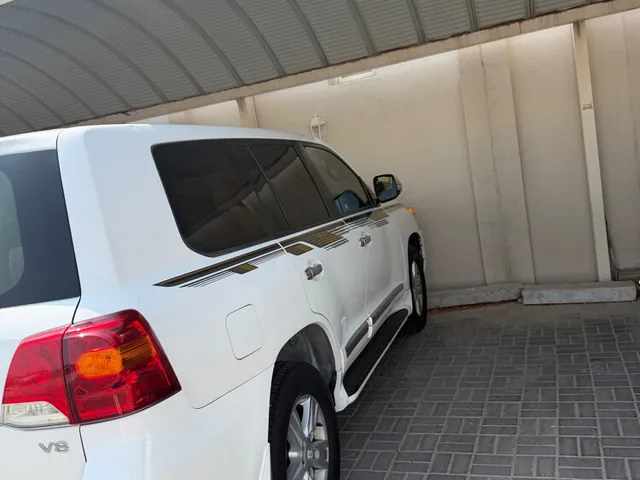 Photo of 2014 Toyota Land Cruiser GXR Limited