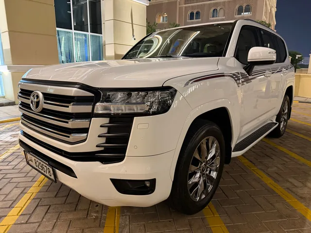 Photo of 2022 Toyota Land Cruiser GXR
