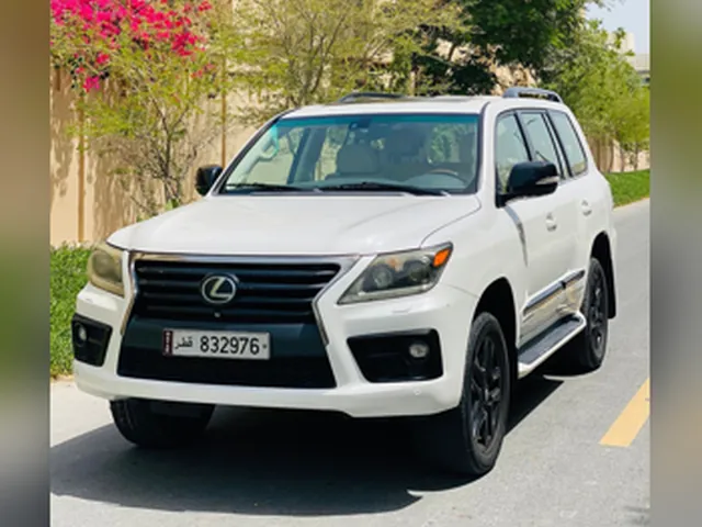 Photo of 2014 Lexus LX 570