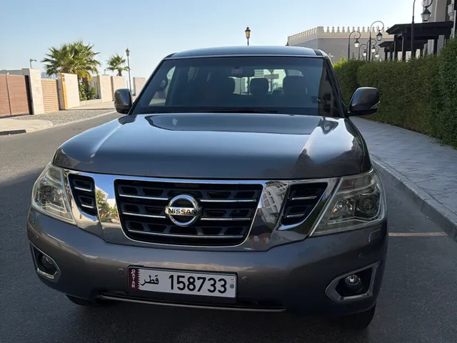 صورة 2015 نيسان باترول SE