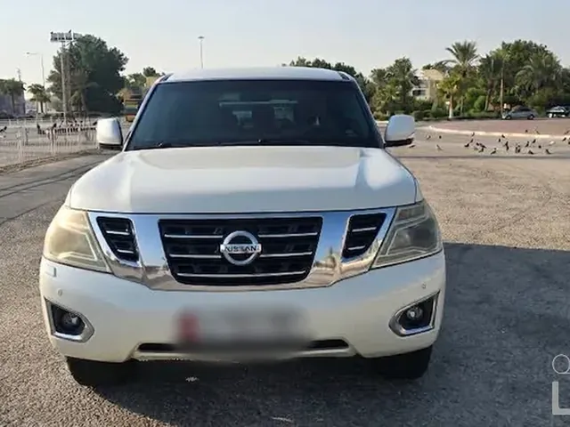 صورة 2016 نيسان باترول LE