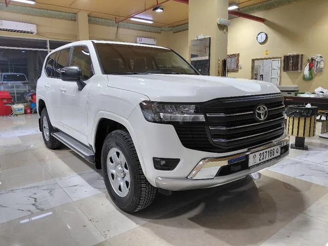 Photo of 2026 Toyota Land Cruiser G