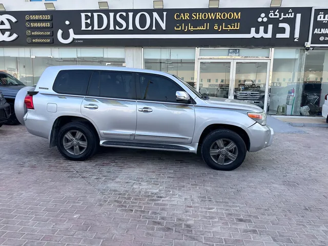 Photo of 2015 Toyota Land Cruiser GXR