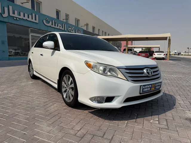 Photo of 2011 Toyota Avalon Limited
