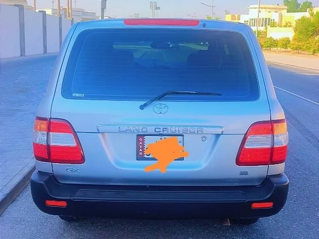 Photo of 2003 Toyota Land Cruiser GX