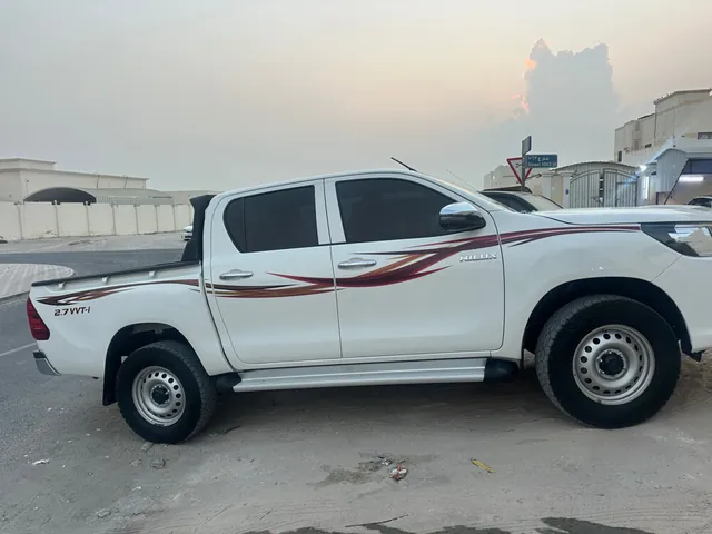 Photo of 2022 Toyota Hilux SR5