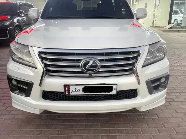 صورة 2015 لكزس LX 570