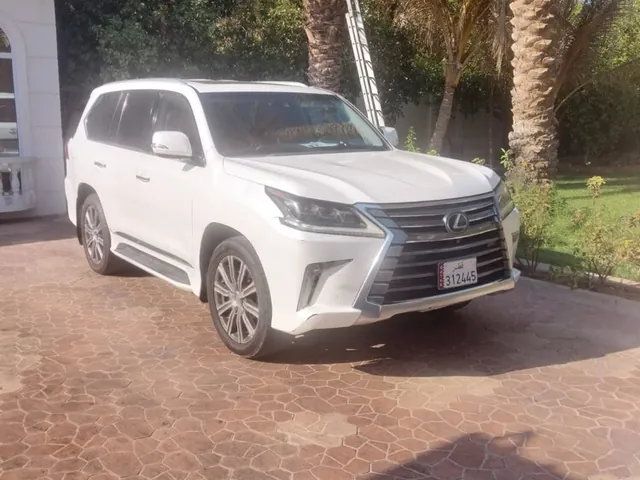 Photo of 2016 Lexus LX 570