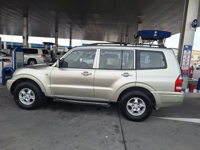 Photo of 2003 Mitsubishi Pajero 3.5