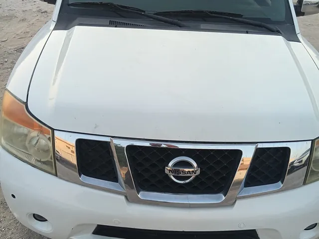 Photo of 2012 Nissan Armada LE