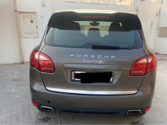 Photo of 2012 Porsche Cayenne S