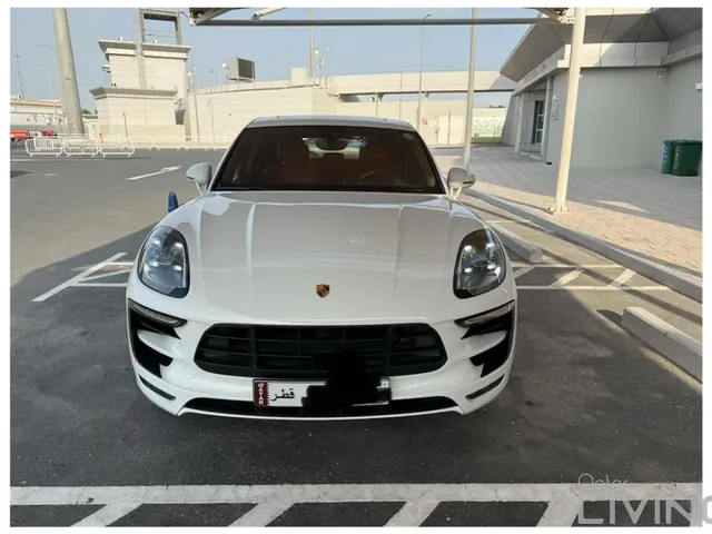 صورة 2027 بورش ماكان GTS