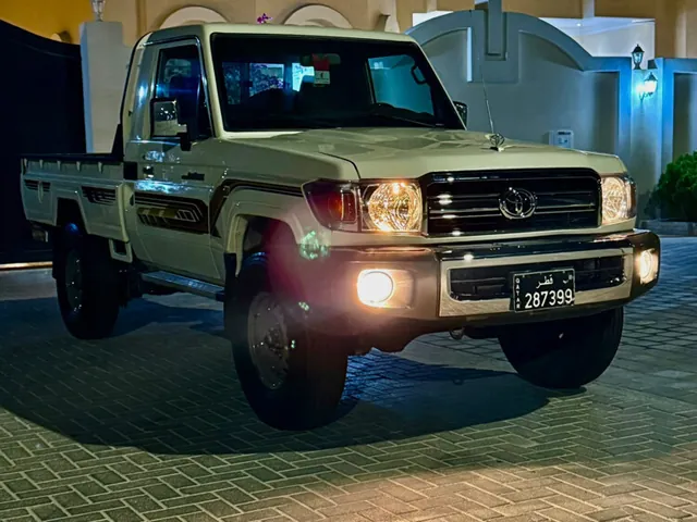 Photo of 2015 Toyota Land Cruiser LX