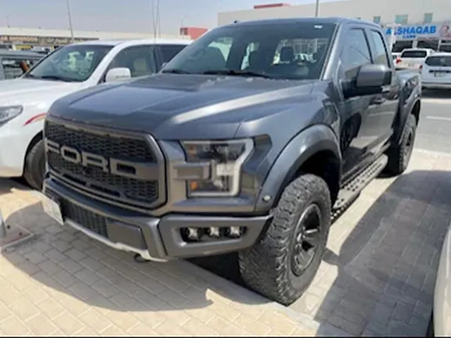صورة 2018 فورد F-150 رابتور
