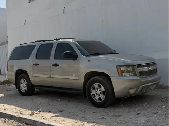 Photo of 2009 Chevrolet Suburban LS
