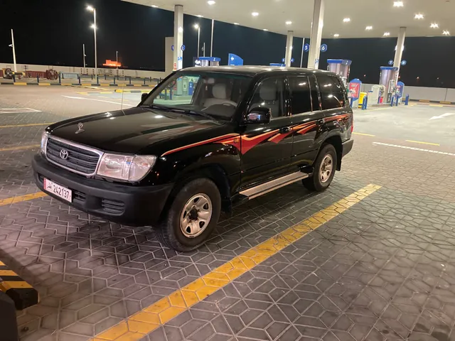Photo of 2002 Toyota Land Cruiser GX