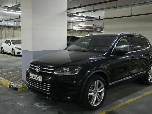Photo of 2011 Volkswagen Touareg R-Line