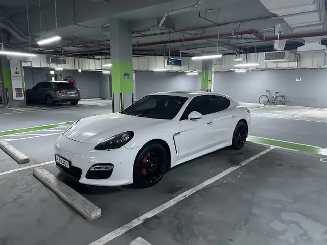 صورة 2013 بورش باناميرا GTS