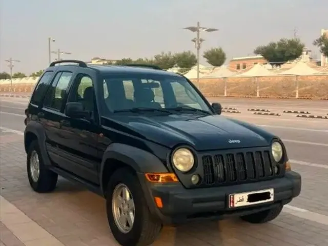 صورة 2006 جيب شيروكي تريلهوك