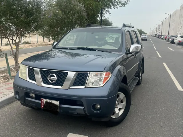 صورة 2007 نيسان باثفايندر SE