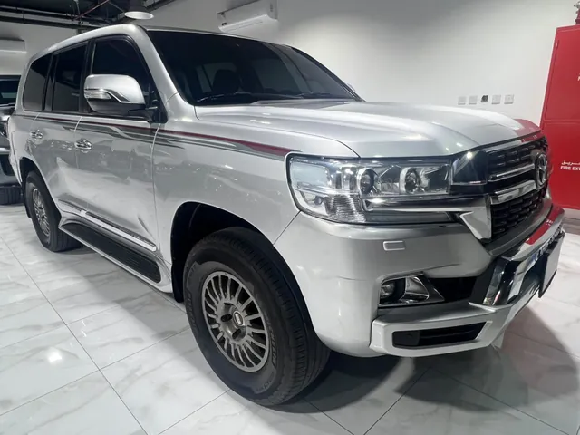 Photo of 2021 Toyota Land Cruiser GXR