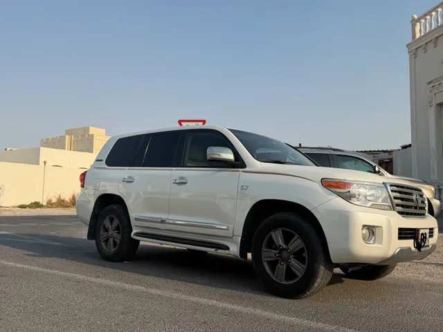 Photo of 2012 Toyota Land Cruiser VXR