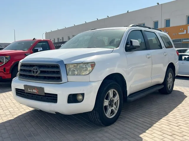Photo of 2013 Toyota Sequoia