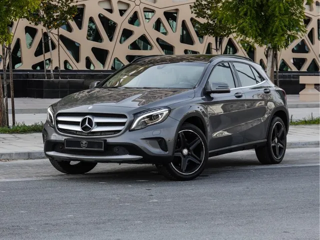 صورة 2017 مرسيدس-بنز GLA 250