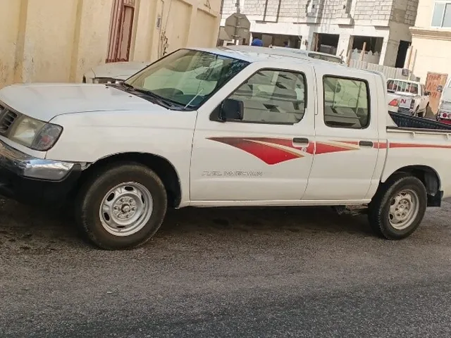 Photo of 2003 Nissan Pickup