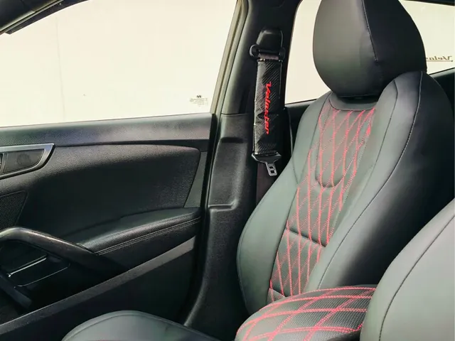 Photo of 2016 Hyundai Veloster Turbo