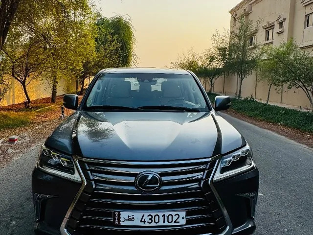 صورة 2016 لكزس LX 570