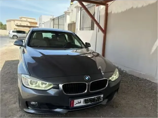 صورة 2014 بي إم دبليو الفئة الثالثة 320i