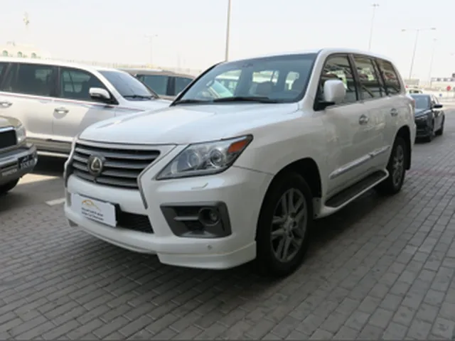 صورة 2014 لكزس LX 570