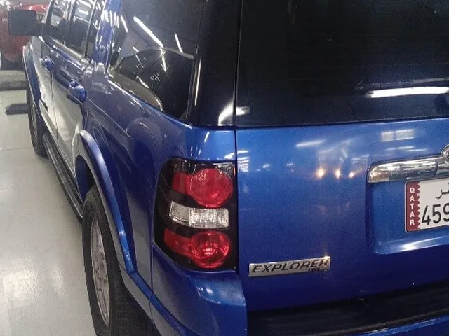 Photo of 2010 Ford Explorer Limited