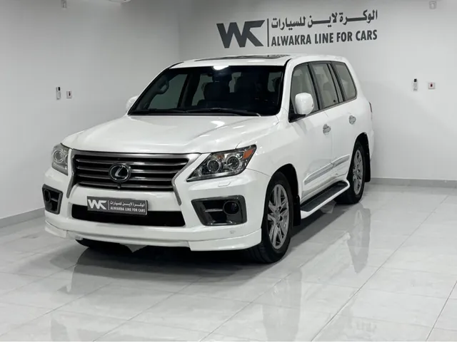صورة 2015 لكزس LX 570