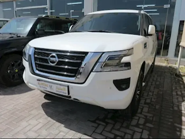 صورة 2020 نيسان باترول SE