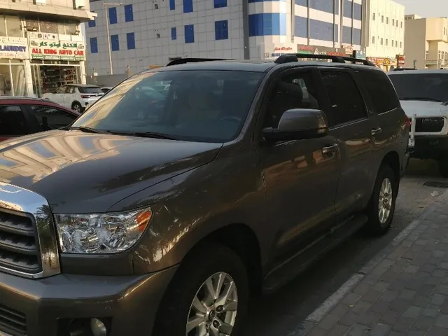 Photo of 2013 Toyota Sequoia Limited