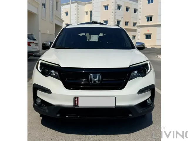 صورة 2022 هوندا بايلوت EX