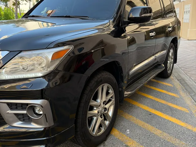 Photo of 2009 Lexus LX 570