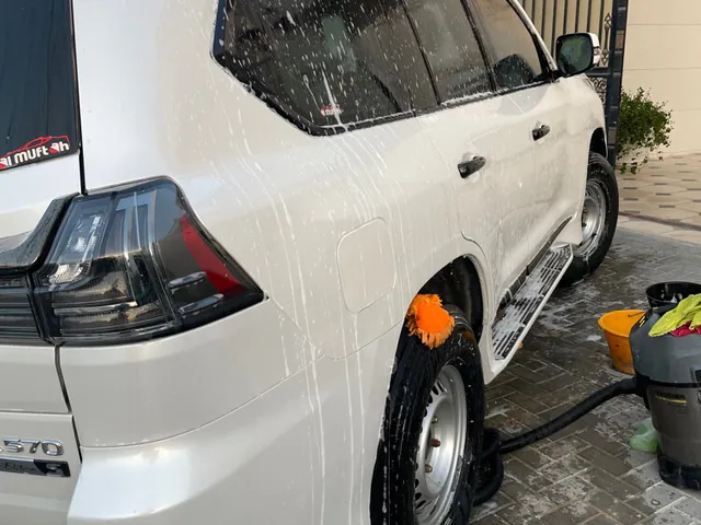 Photo of 2018 Toyota Land Cruiser LX