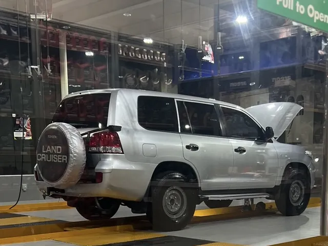 Photo of 2008 Toyota Land Cruiser G